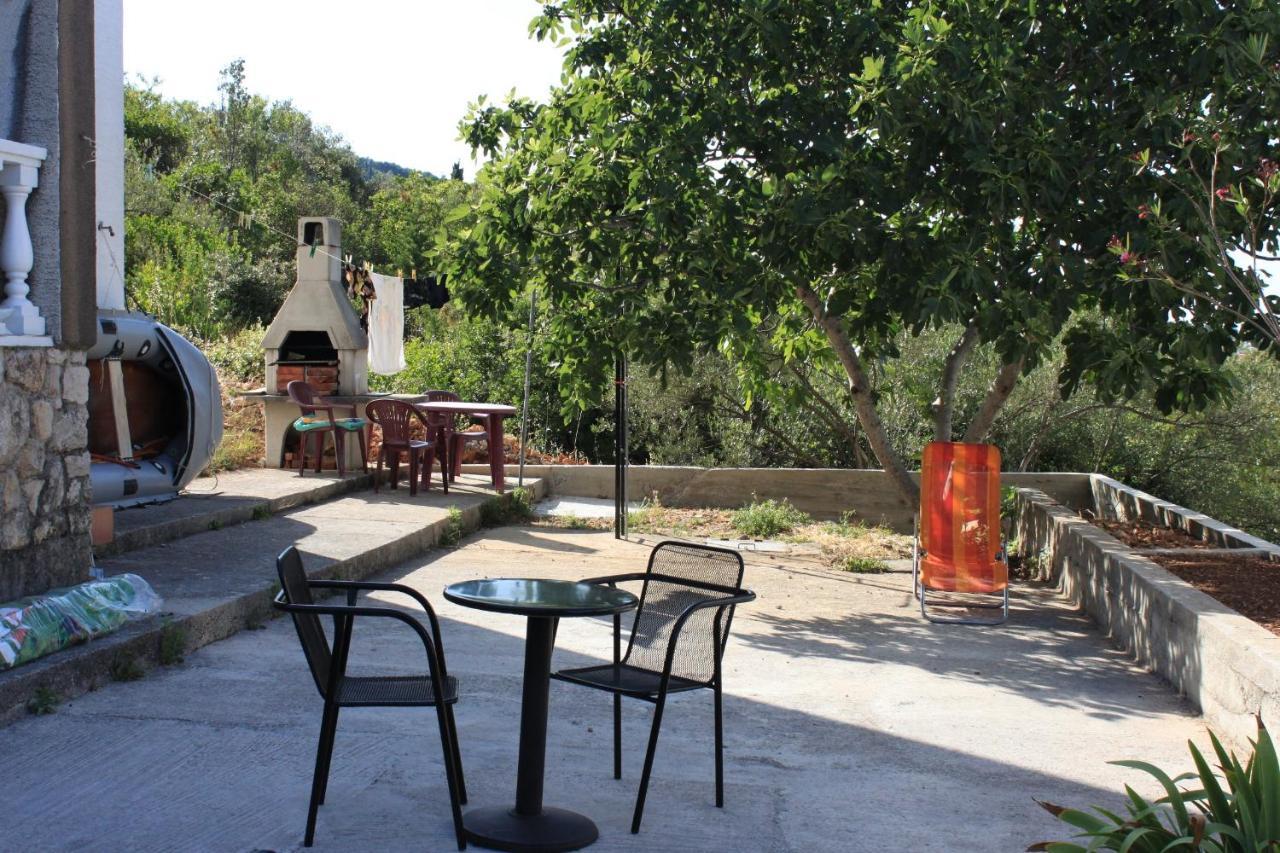 Apartments By The Sea Kali, Ugljan - 8202 Екстериор снимка