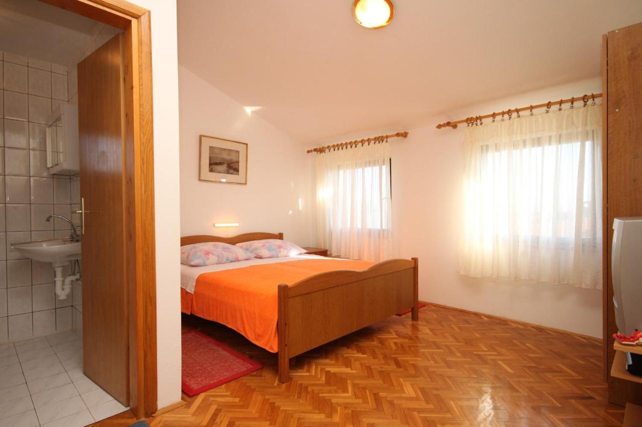 Apartments By The Sea Kali, Ugljan - 8202 Екстериор снимка