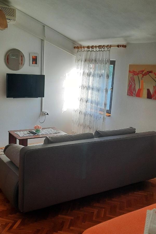 Apartments By The Sea Kali, Ugljan - 8202 Екстериор снимка