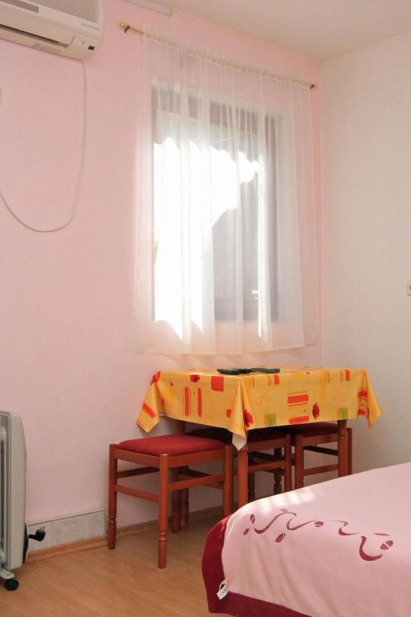 Apartments By The Sea Kali, Ugljan - 8202 Екстериор снимка